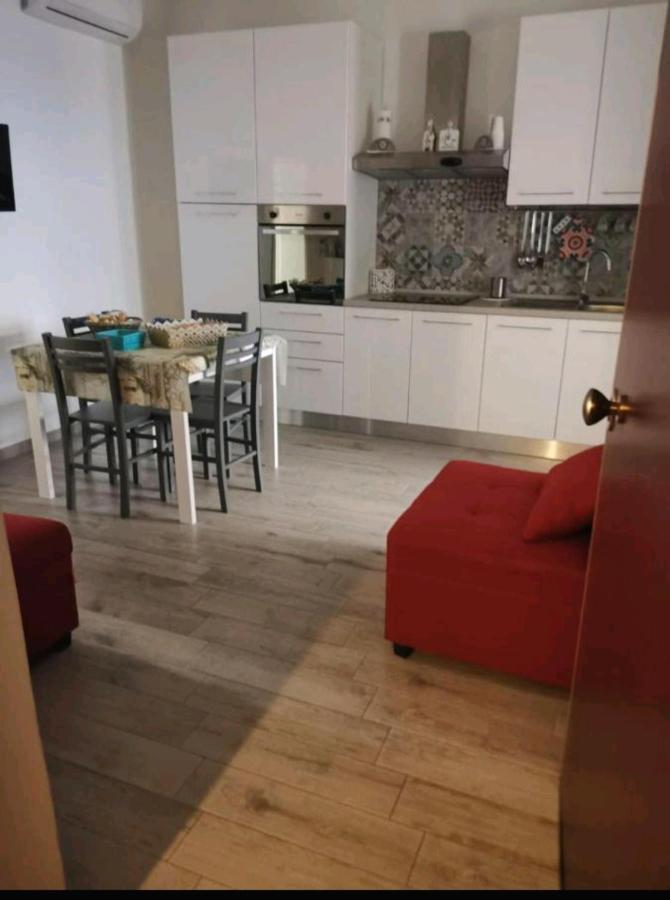 Casa Vacanze Dany Taranto Exterior foto